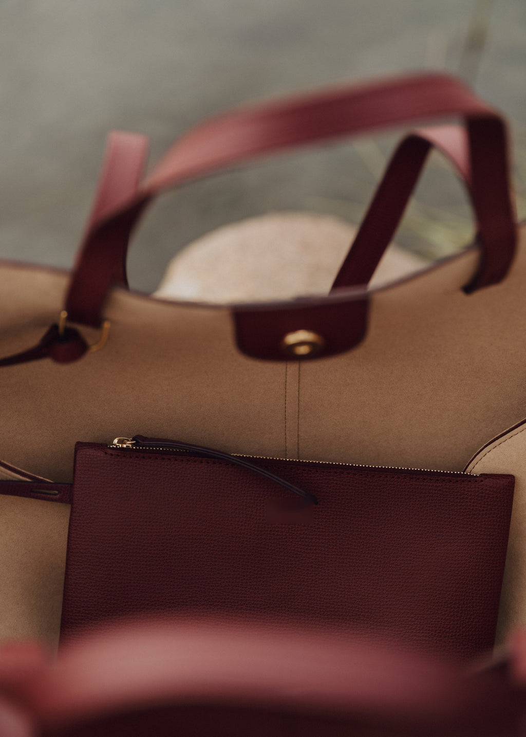 Handbag - Textured Black Cherry